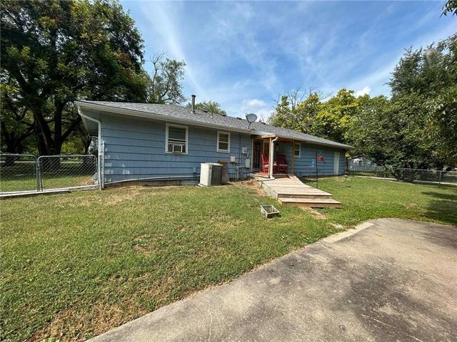 529 N 5th Street, Lacygne, KS 66040