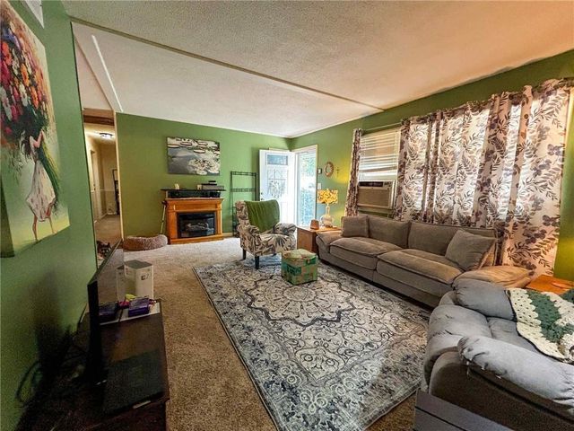 529 N 5th Street, Lacygne, KS 66040