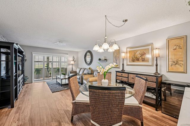 12022 W Greenway Drive 103, Royal Palm Beach, FL 33411