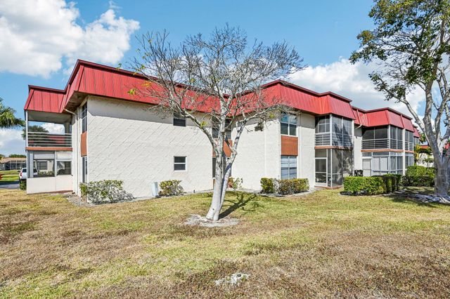 12022 W Greenway Drive 103, Royal Palm Beach, FL 33411
