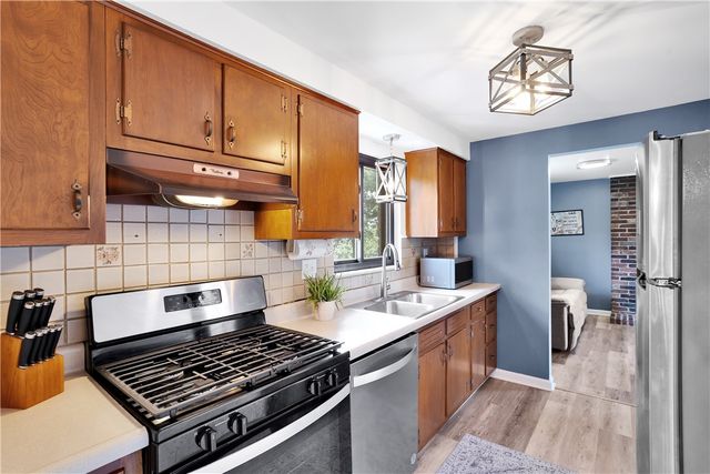 16 Midway Drive, Kennedy Twp, PA 15136