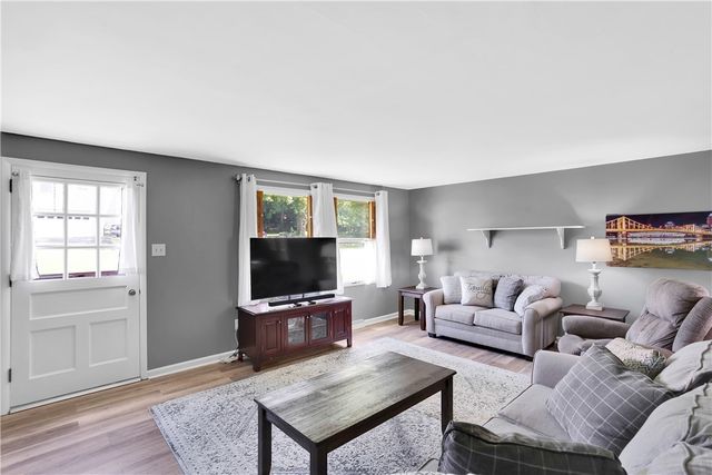 16 Midway Drive, Kennedy Twp, PA 15136
