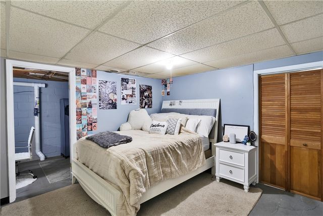 16 Midway Drive, Kennedy Twp, PA 15136
