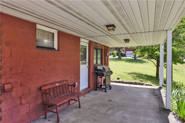 16 Midway Drive, Kennedy Twp, PA 15136