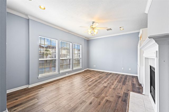7130 Windwater Parkway N, Houston, TX 77036