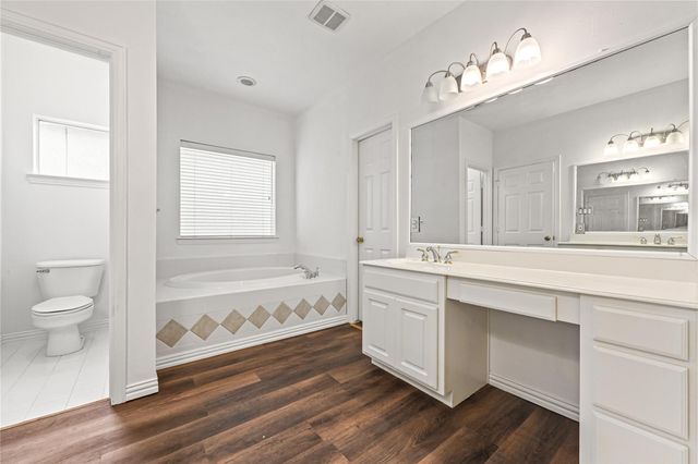 7130 Windwater Parkway N, Houston, TX 77036