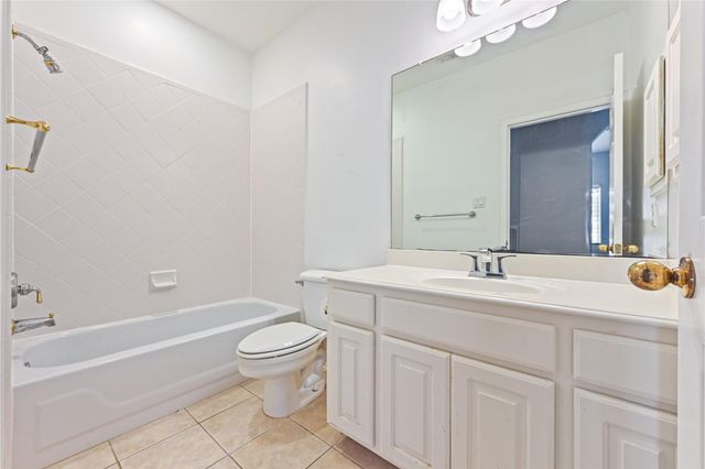 7130 Windwater Parkway N, Houston, TX 77036