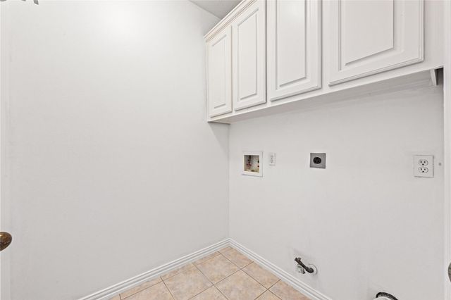 7130 Windwater Parkway N, Houston, TX 77036