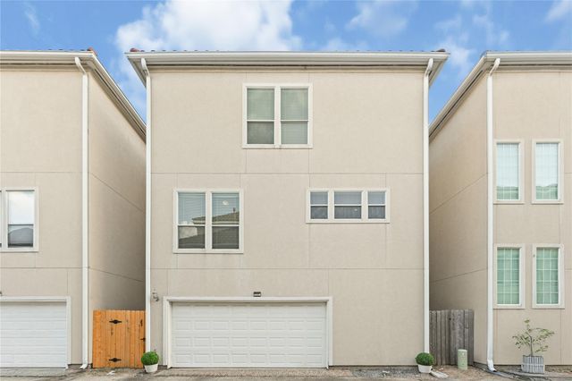 7130 Windwater Parkway N, Houston, TX 77036