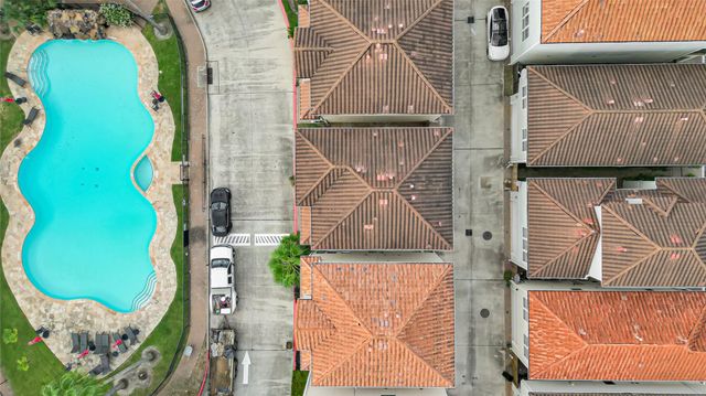 7130 Windwater Parkway N, Houston, TX 77036