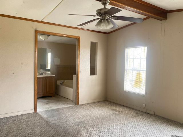 7706 River Ridge Dr, Denham Springs, LA 70706