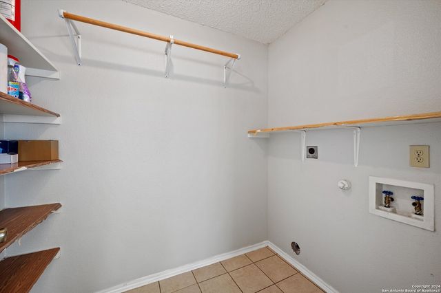 1004 Boxer Pass Drive, Schertz, TX 78154