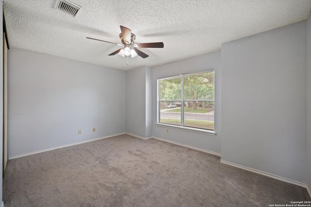 1004 Boxer Pass Drive, Schertz, TX 78154