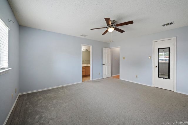 1004 Boxer Pass Drive, Schertz, TX 78154