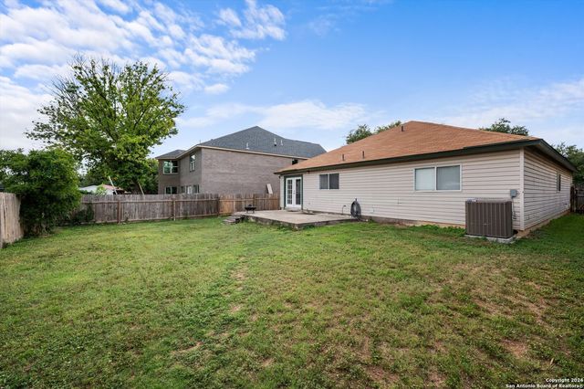 1004 Boxer Pass Drive, Schertz, TX 78154