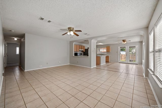 1004 Boxer Pass Drive, Schertz, TX 78154