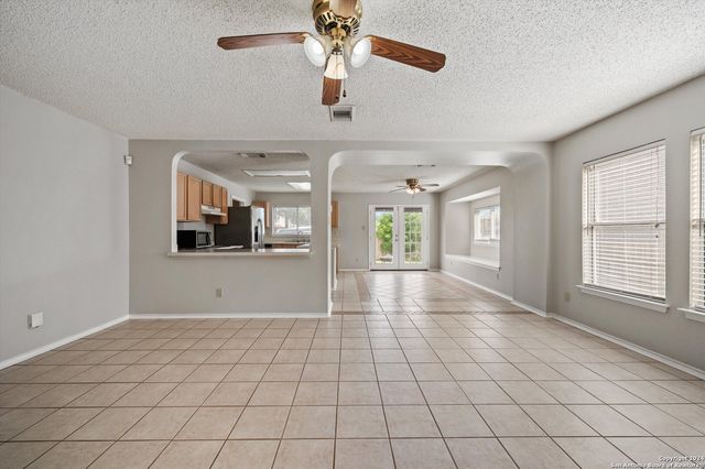 1004 Boxer Pass Drive, Schertz, TX 78154