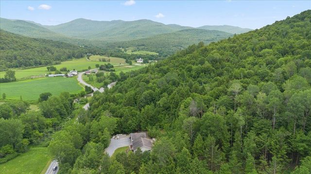 3992 Main Road, Huntington, VT 05462