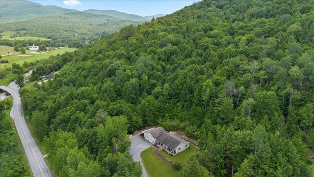 3992 Main Road, Huntington, VT 05462