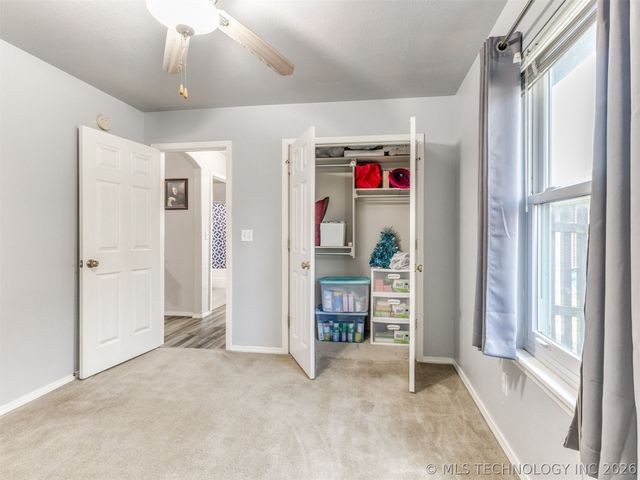 5325 Redbud Drive, Sand Springs, OK 74063