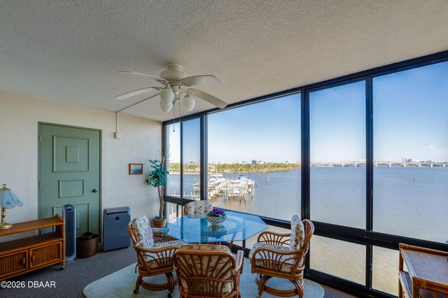 731 Marina Point Drive, Daytona Beach, FL 32114