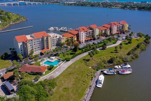 731 Marina Point Drive, Daytona Beach, FL 32114