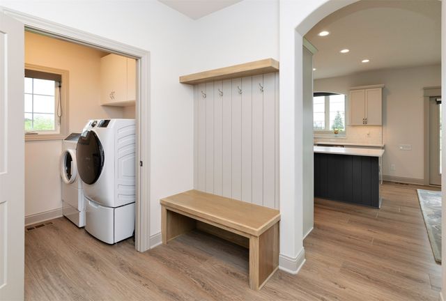 6111 NE Briarwood Drive, Ankeny, IA 50021