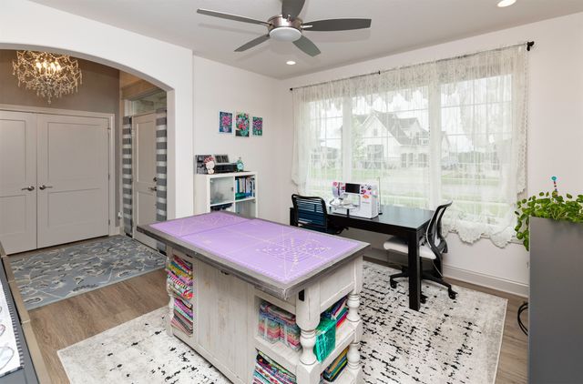 6111 NE Briarwood Drive, Ankeny, IA 50021