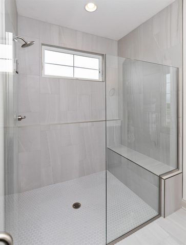 6111 NE Briarwood Drive, Ankeny, IA 50021