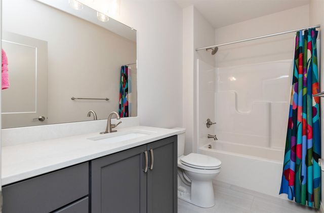 6111 NE Briarwood Drive, Ankeny, IA 50021