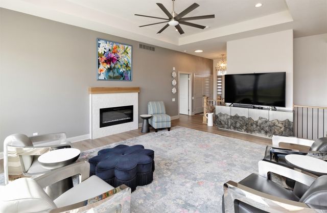 6111 NE Briarwood Drive, Ankeny, IA 50021