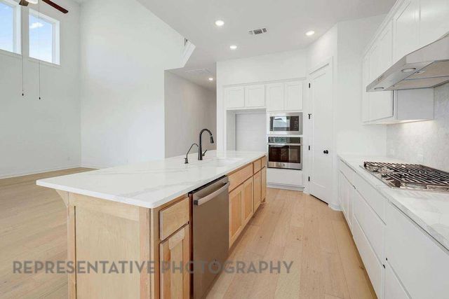 21119 Aspen Adela Cove, Magnolia, TX 77355