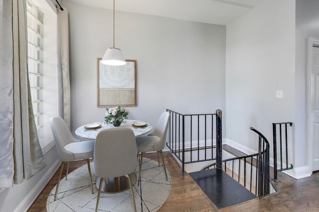 313 E 60th Street 1, Chicago, IL 60637