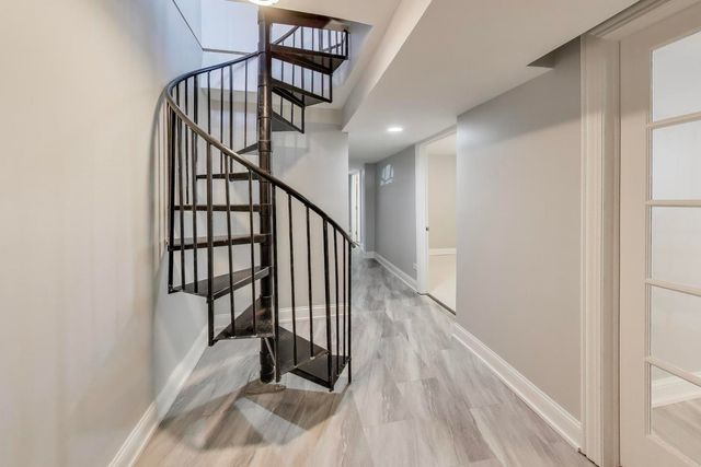 313 E 60th Street 1, Chicago, IL 60637