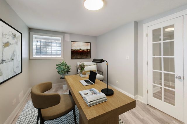 313 E 60th Street 1, Chicago, IL 60637