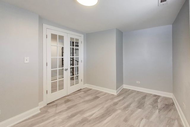 313 E 60th Street 1, Chicago, IL 60637