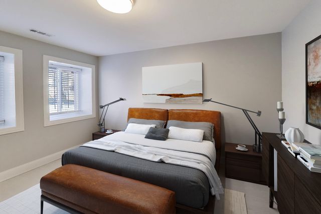 313 E 60th Street 1, Chicago, IL 60637