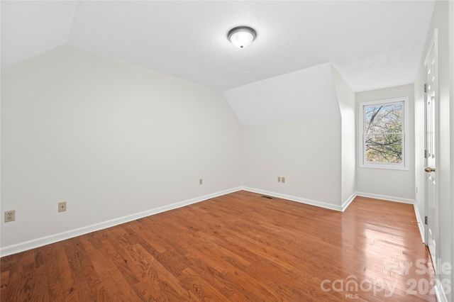 10 Orchard Place, Weaverville, NC 28787