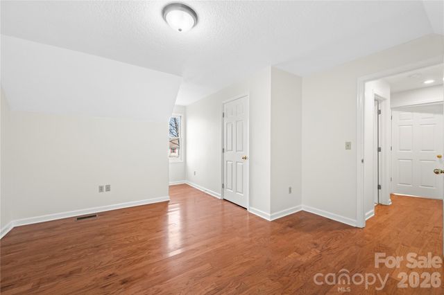 10 Orchard Place, Weaverville, NC 28787