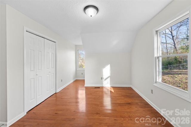 10 Orchard Place, Weaverville, NC 28787