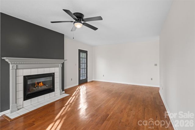 10 Orchard Place, Weaverville, NC 28787