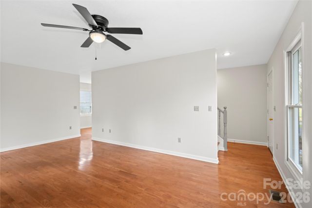 10 Orchard Place, Weaverville, NC 28787