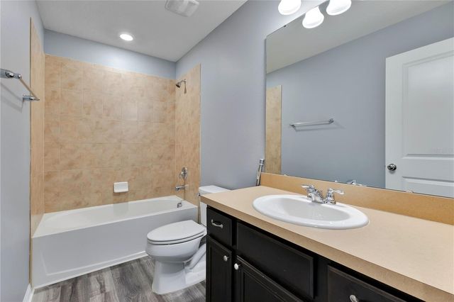 5041 CASPIAN STREET, St Cloud, FL 34771