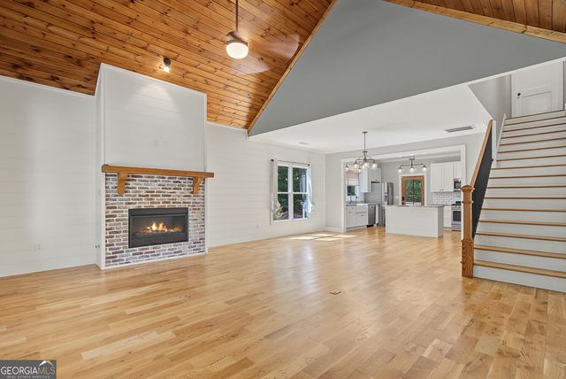 5240 Highway 17, Clarkesville, GA 30523