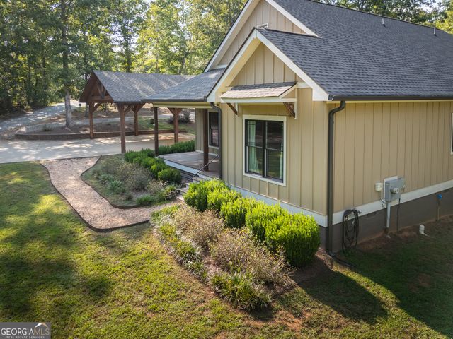 5240 Highway 17, Clarkesville, GA 30523