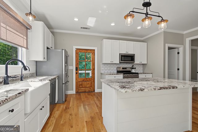5240 Highway 17, Clarkesville, GA 30523
