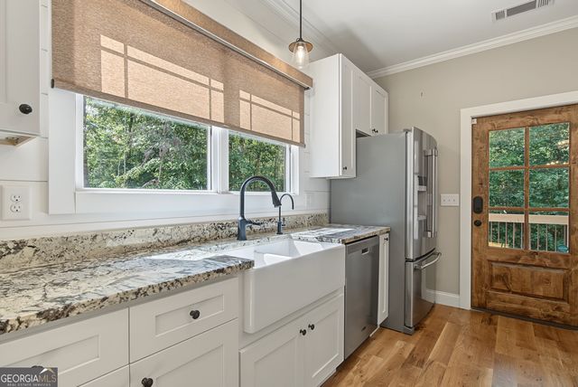 5240 Highway 17, Clarkesville, GA 30523
