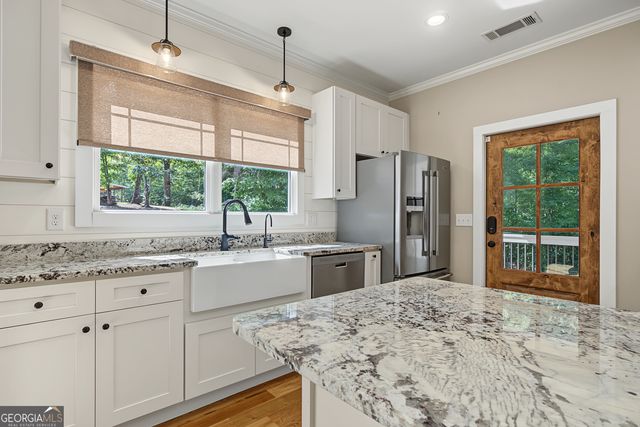 5240 Highway 17, Clarkesville, GA 30523