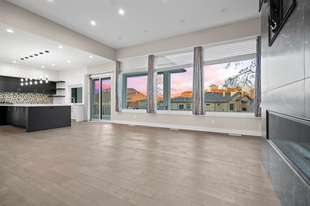 208 N Glengary Drive, Nixa, MO 65714