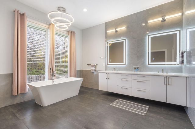 208 N Glengary Drive, Nixa, MO 65714